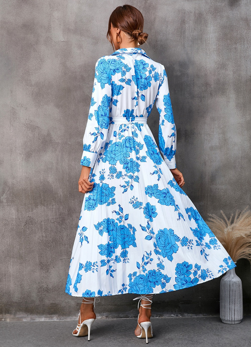 שמלת מעטפת מיוחדת עם חצאית פליסה - דגם אסתר