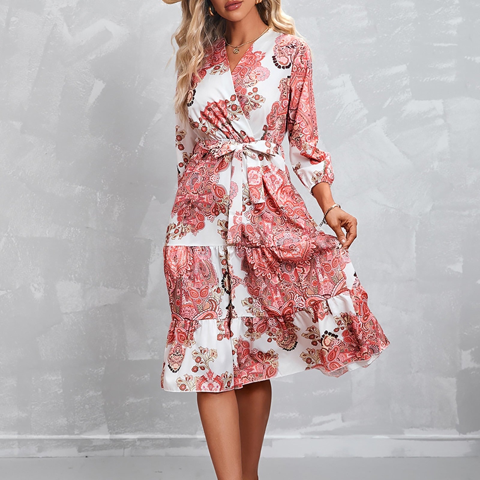 שמלה קלאסית צנועה באורך ברך עם שרוול ארוך - דגם מרים