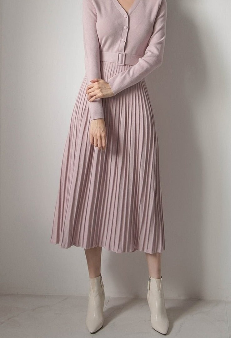 פליסיה - שמלת סריג דקה עם חצאית פליסה לאשה